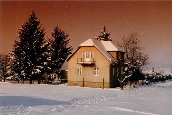 19941224 Weitra Haus im Winter.jpg